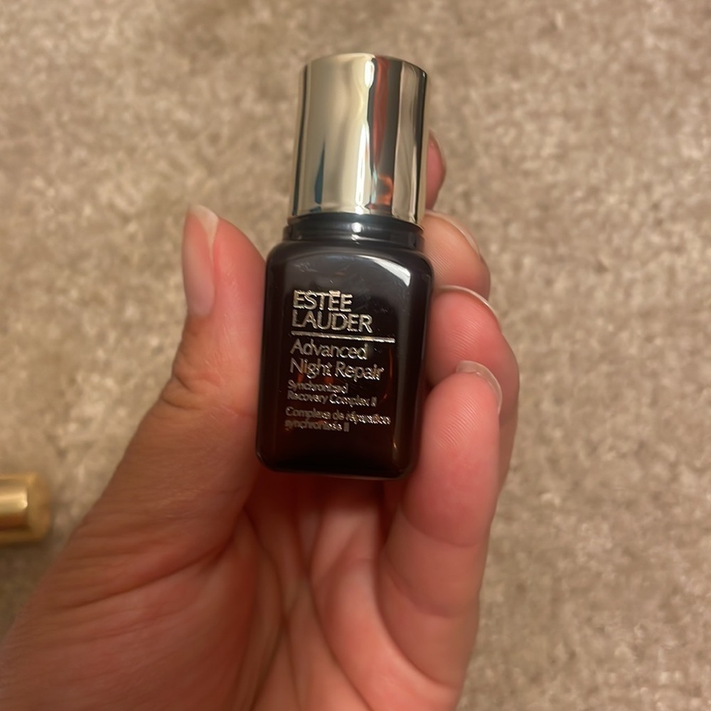 NWOT ESTEE LAUDER SKIN CARE BUNDLE​​​​​​​​ - Picture 6 of 11